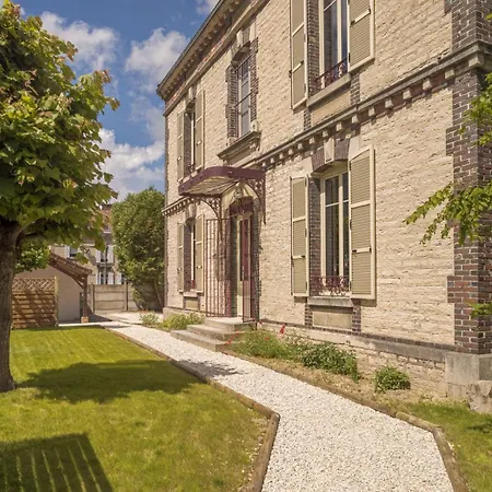 Διαμέρισμα Bonappart 13 - Charme Napoleonien & Confort