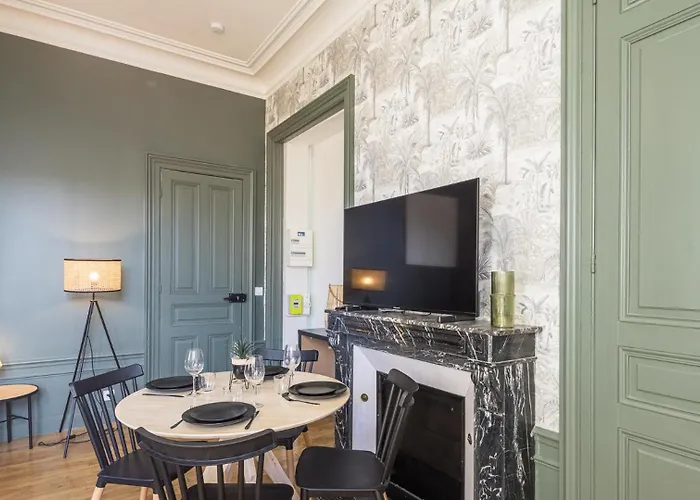 Bonappart 13 - Charme Napoleonien & Confort アパート